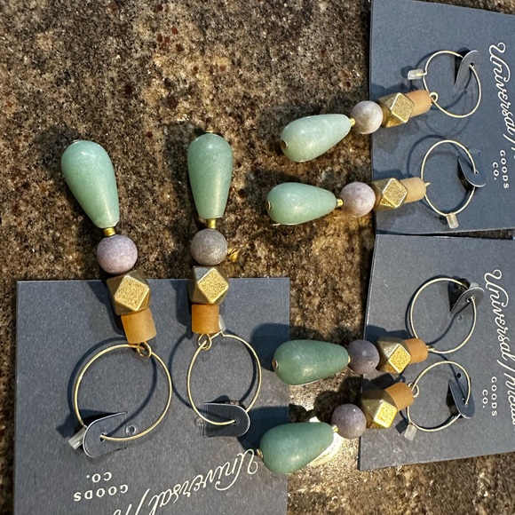 Universal thread hoop earrings Nickel Free Semi Precious stones NWT colors vary - Picture 3 of 3